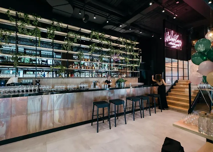 Nadmorskie Tarasy Nemo - Latarnia Morska - Port Kolobrzeg